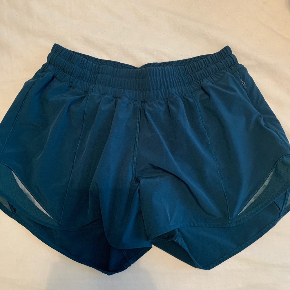 EUC ! Lululemon shorts